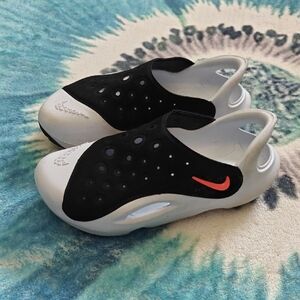 Nike Black and White Water Shoes Slip-On